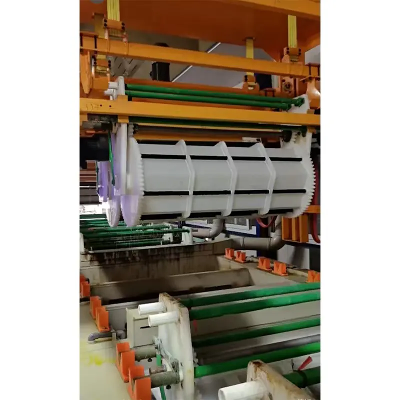 Talian Penyaduran Zink Tong Gantry Rel Tinggi
